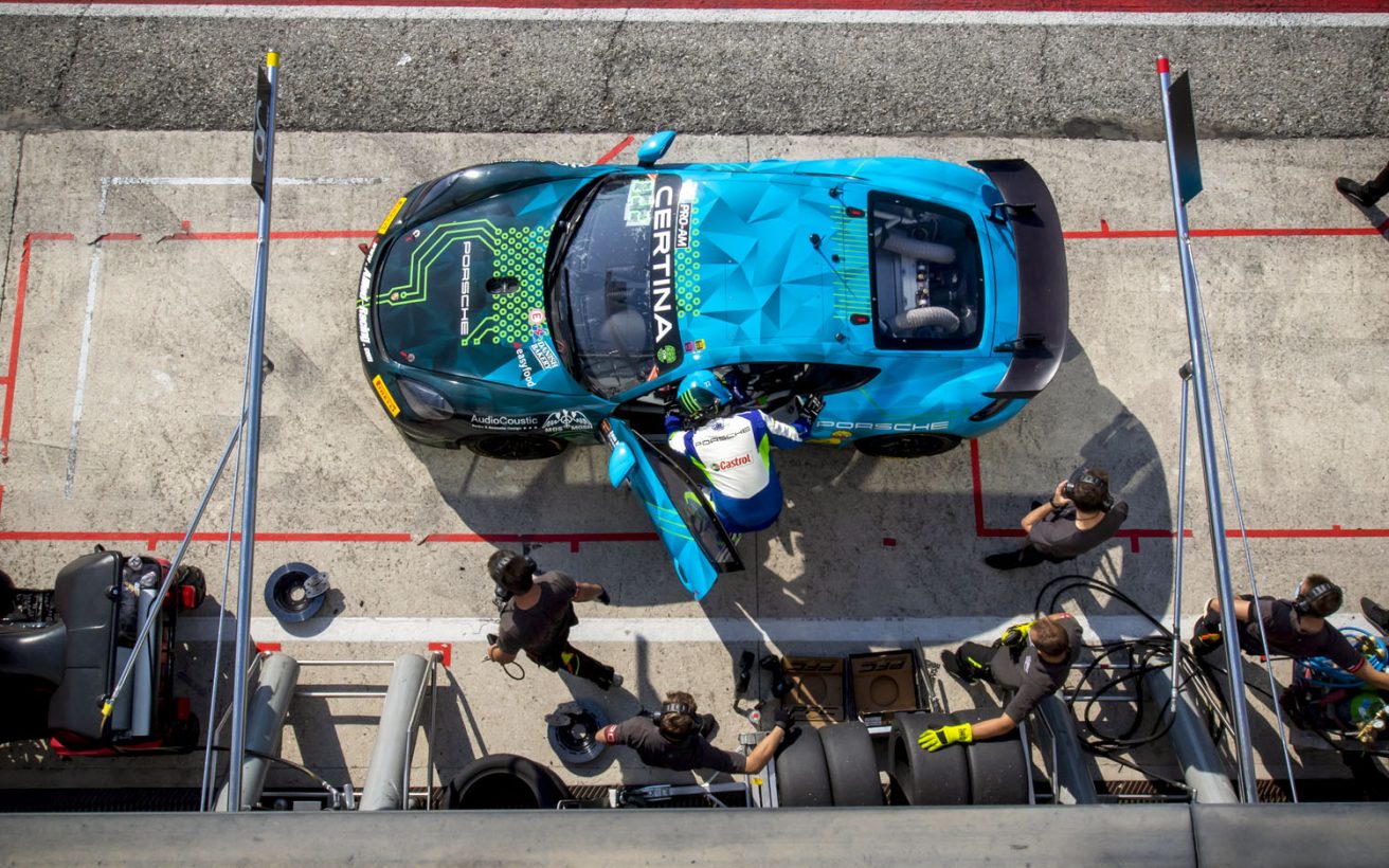 #22 Allied Racing Porsche 718 Cayman GT4 CS MR Jan Kasperlik - Bastiaan Buus