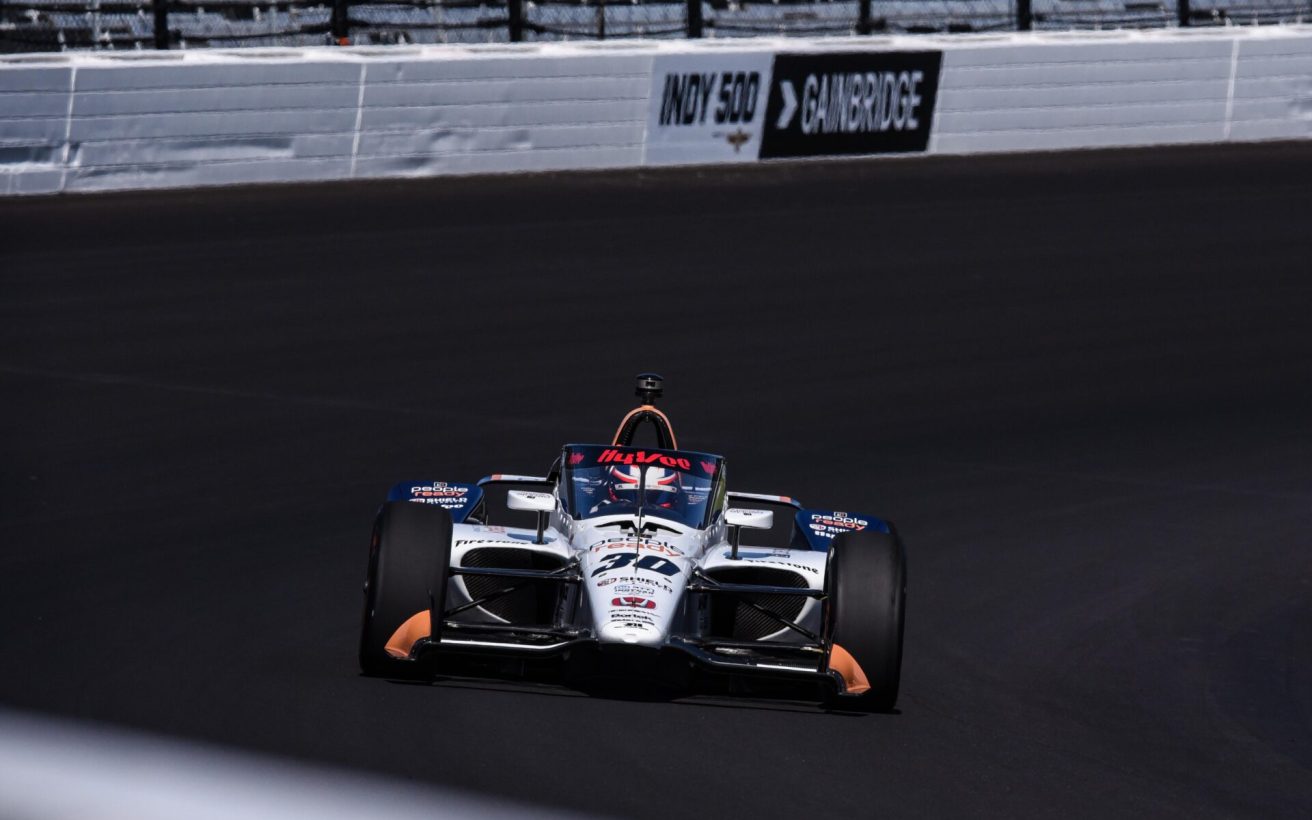 Christian-Lundgaard-Indianapolis-500-Practice-James-Black_Large-Image-Without-Watermark_m56770