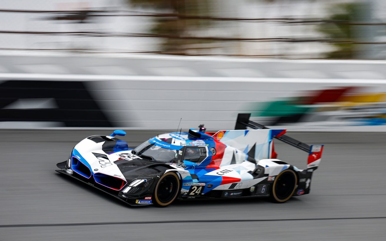 #24: BMW M Team RLL, BMW M Hybrid V8, GTP: Philipp Eng, Dries Vanthoor, Kevin Magnussen, Raffaele Marciello