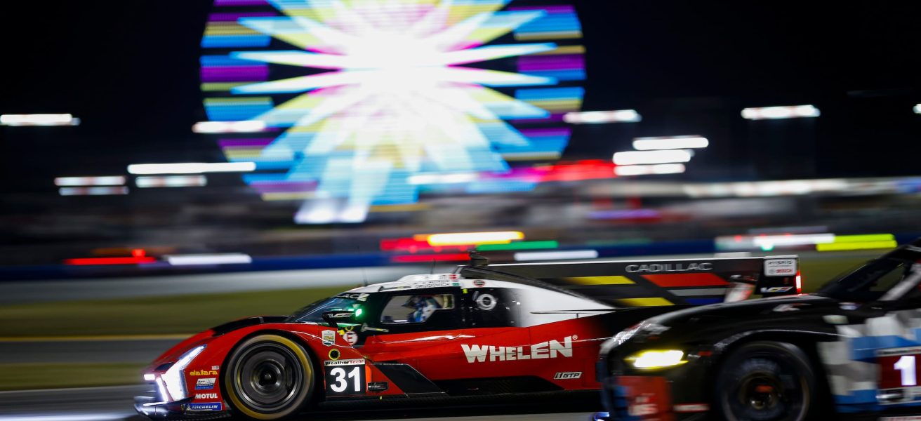 #31: Cadillac Whelen, Cadillac V-Series.R, GTP: Jack Aitken, Earl Bamber, Frederik Vesti, Felipe Drugovich. Foto: IMSA/Jake Galstad