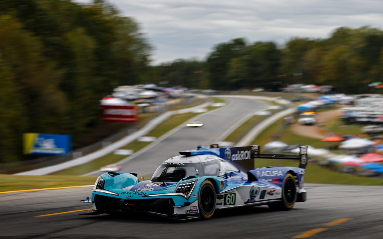 #60: Acura Meyer Shank Racing w/Curb Agajanian, Acura ARX-06, GTP: Tom Blomqvist, Colin Braun, Scott Dixon. Foto: IMSA / Jake Galstad