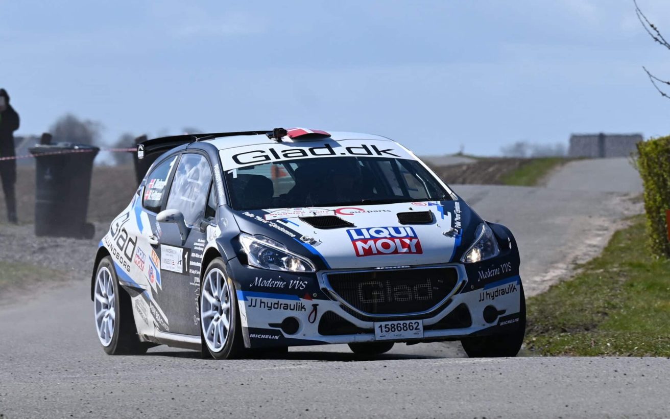 Kenneth-Madsen-og-Mette-Felthaus-har-taget-sejren-i-aarets-tre-foerste-DM-rallyer.JPG