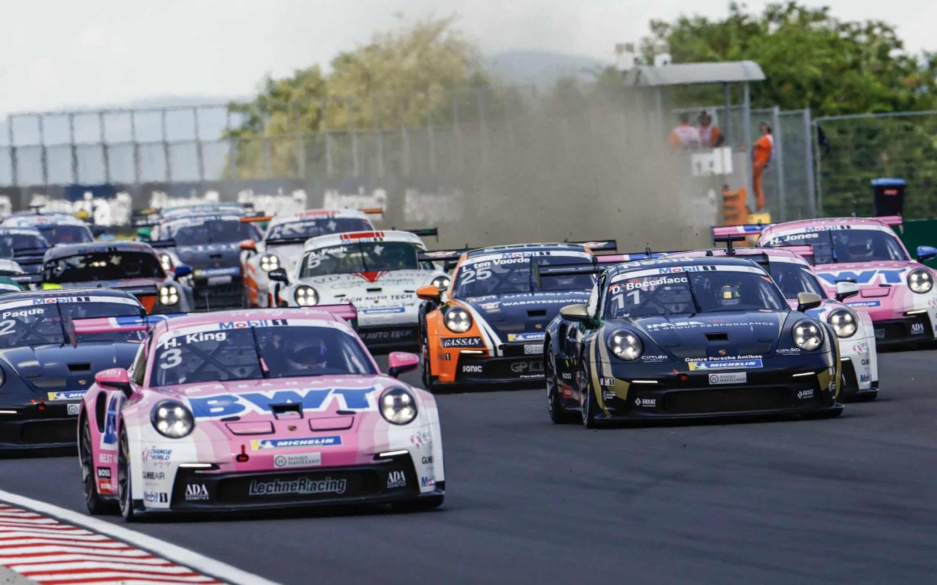 Start, Porsche 911 GT3 Cup, Harry King (UK), BWT Lechner Racing (#3), Benjamin Paque (B), CLRT (#12), Dorian Boccolacci (F), CLRT (#11), Porsche Mobil 1 Supercup 2023, Budapest (H)