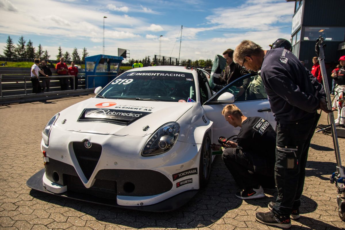 Martin Jensen stiller til start i den Alfa Romeo Giulietta TCR-racer, som Louise Frost normalt kører i den svenske serie. Foto: Niklas Majgaard