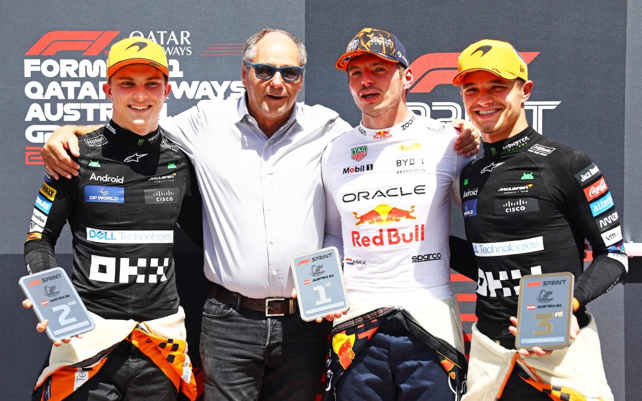 SPIELBERG, AUSTRIA - JUNE 29: Sprint winner Max Verstappen of the Netherlands and Oracle Red Bull Racing, Second placed Oscar Piastri of Australia and McLaren, Third placed Lando Norris of Great Britain and McLaren and Gerhard Berger pose for a photo in parc ferme during the Sprint ahead of the F1 Grand Prix of Austria at Red Bull Ring on June 29, 2024 in Spielberg, Austria. (Photo by Mark Thompson/Getty Images) // Getty Images / Red Bull Content Pool // SI202406290142 // Usage for editorial use only //