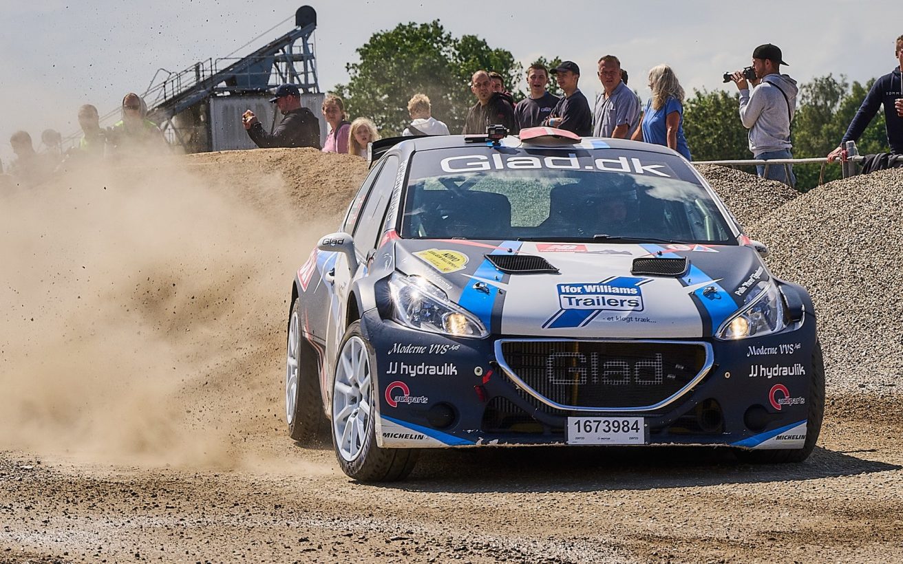 Stoev-og-action-var-noget-af-det-Glad-Sport-foto-Erik-Nielsen.jpg