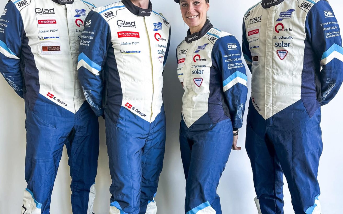 Team-Glads-2025-mandskab-fv-Kenneth-Madsen-Mads-Dalsgager-Line-Nedergaard-og-Jacob-Madsen-foto-Glad-Sport.jpg