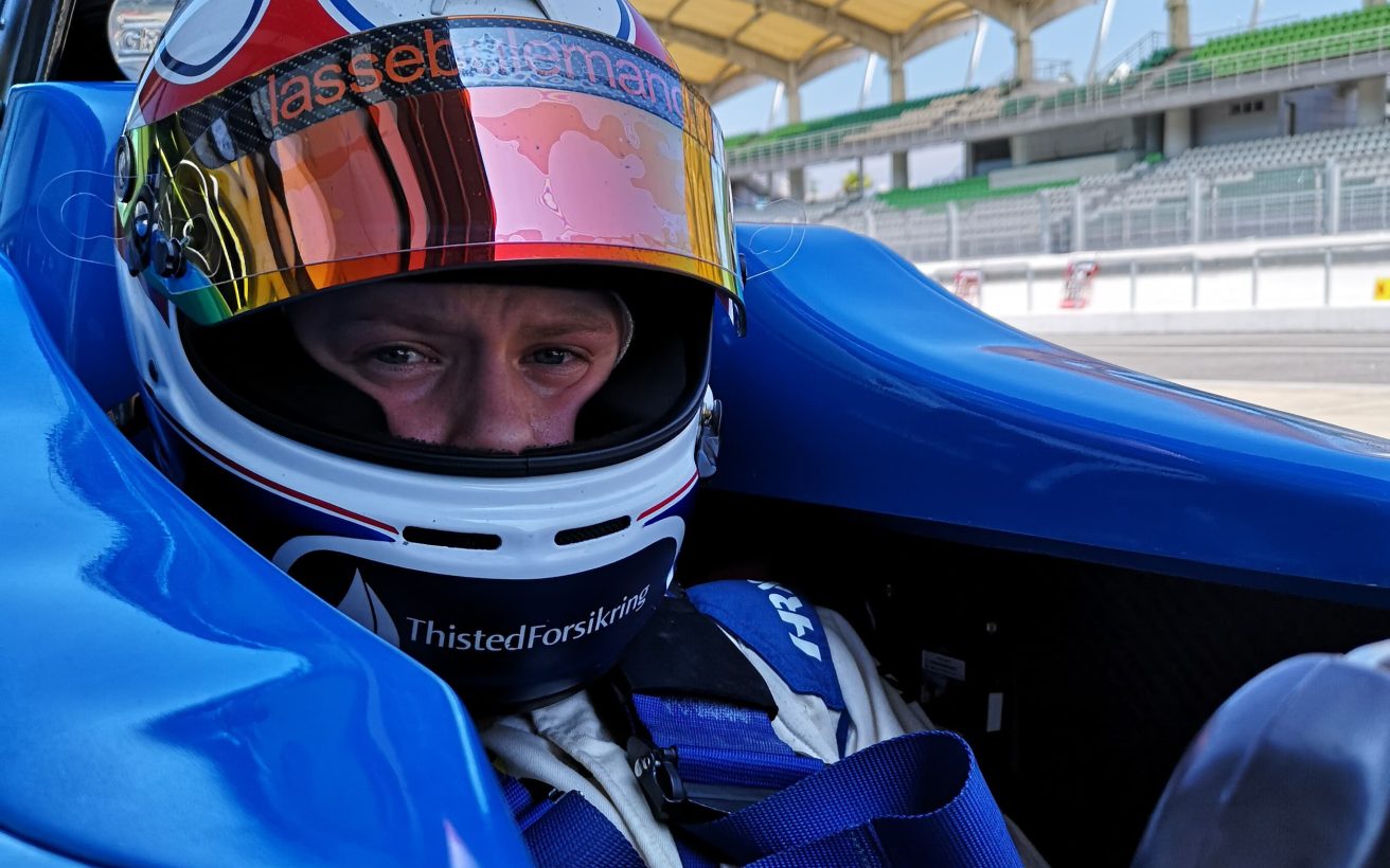 Malthe Jakobsen vil køre med om sejrene i F4 SEA-mesterskabet. Foto: Jakobsen Motorsport