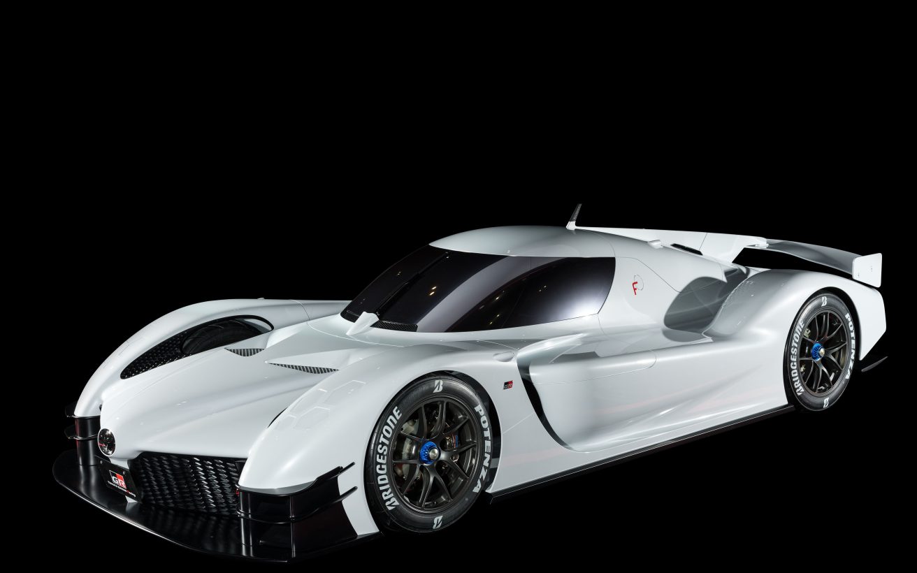 Toyota er i øjeblikket de eneste, der har vist en bil, som måske kan blive en udfordrer i den nye sportsvognsæra. Det her er GR Super Sports Concept, som blev vist frem for første gang på Tokyo Auto Salon i år - og også blev vist på Le Mans. Foto: Toyota